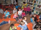 Óvodások a könyvtárban_19